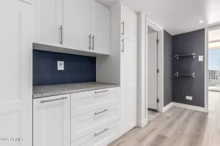 Photo #6: 6939474 Listing