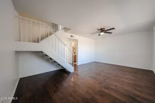 Photo #4: 6939485 Listing 