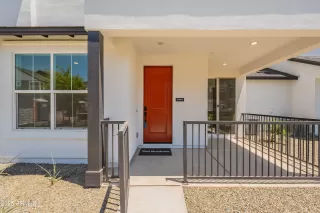 Photo #2: 6939525 Listing