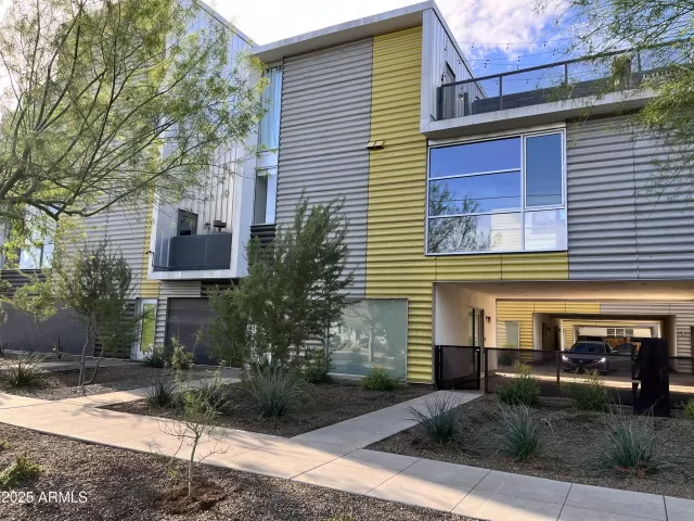 MLS: 6939760 Condo For Sale