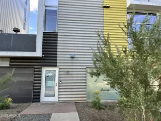 Photo #2: 6939760 Listing