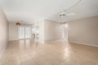 Photo #5: 6939769 Listing 