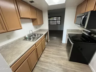 Photo #3: 6939784 Listing