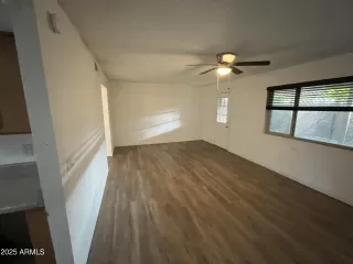 Photo #5: 6939784 Listing