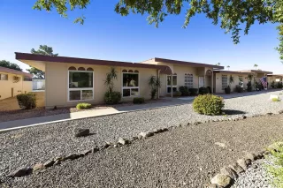 Photo #2: 6939855 Listing