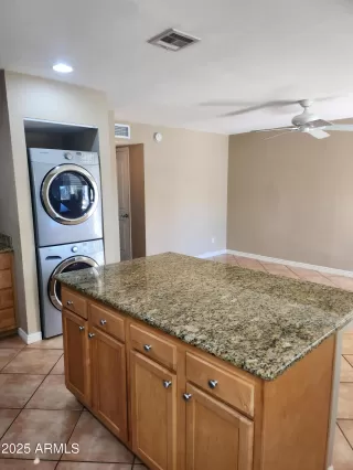 Photo #1: 6939862 Listing