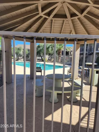 Photo #4: 6939862 Listing