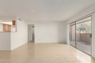 Photo #6: 6939943 Listing