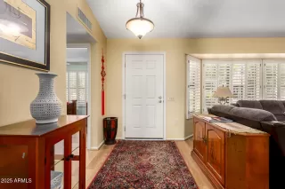 Photo #3: 6939996 Listing