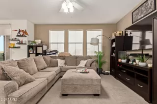 Photo #3: 6940096 Listing