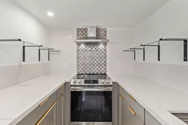 MLS: 6940196 Condo For Sale