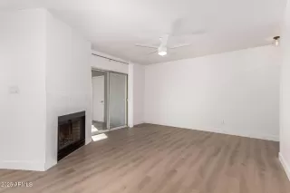 Photo #3: 6940304 Listing