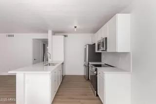 Photo #6: 6940304 Listing