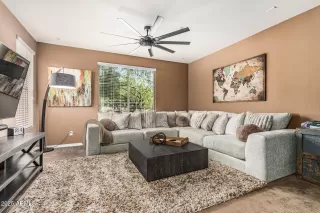 Photo #5: 6940343 Listing