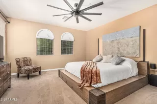 Photo #6: 6940343 Listing