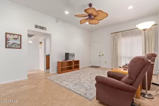 Photo #3: 6940417 Listing