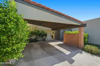 Photo #4: 6940519 Listing