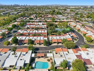 Photo #6: 6940519 Listing