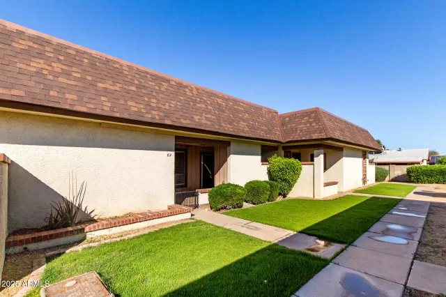 MLS: 6940609 Condo For Sale