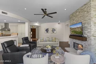 Photo #3: 6940749 Listing