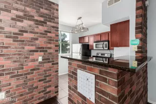 Photo #6: 6940752 Listing