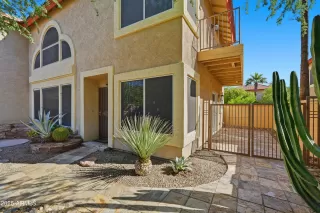 Photo #2: 6940761 Listing