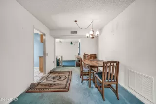 Photo #5: 6940781 Listing