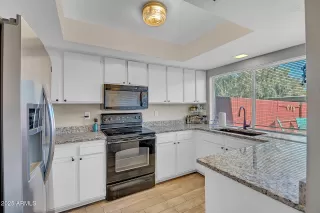 Photo #1: 6940786 Listing