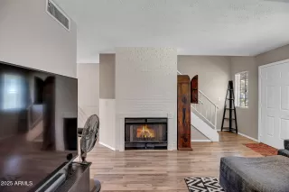 Photo #2: 6940786 Listing