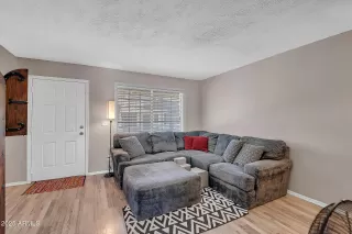 Photo #3: 6940786 Listing