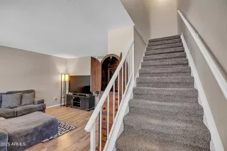 Photo #5: 6940786 Listing