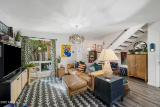 Photo #1: 6940860 Listing