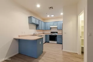 Photo #5: 6940861 Listing