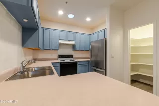 Photo #6: 6940861 Listing