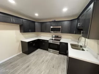 Photo #3: 6940973 Listing