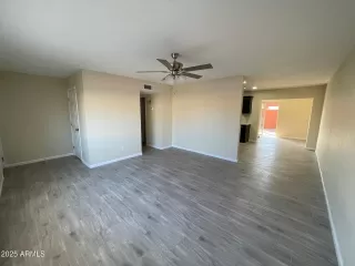 Photo #6: 6940973 Listing