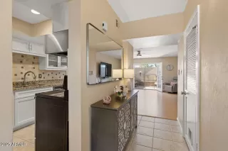 Photo #3: 6941094 Listing