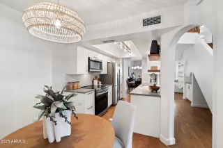 Photo #1: 6941153 Listing 