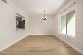 Photo #6: 6941189 Listing 