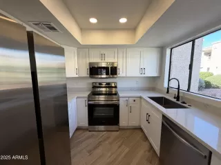 Photo #2: 6941216 Listing