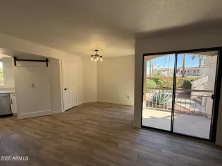 Photo #3: 6941216 Listing