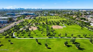 Photo #3: 6941244 Listing