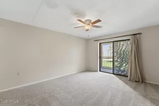 Photo #6: 6941244 Listing