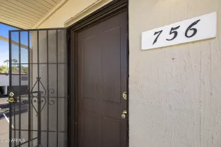 Photo #5: 6941250 Listing