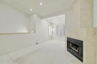 Photo #2: 6941298 Listing