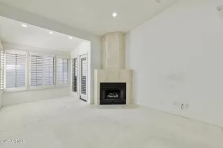 Photo #3: 6941298 Listing