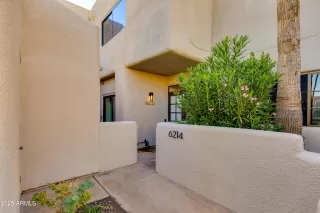 Photo #3: 6941367 Listing