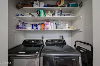 Photo #6: 6941590 Listing 