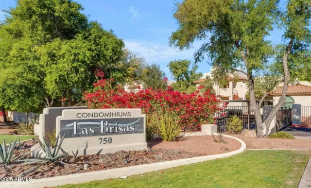 MLS: 6941657 Condo For Sale