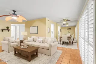 Photo #3: 6941737 Listing 